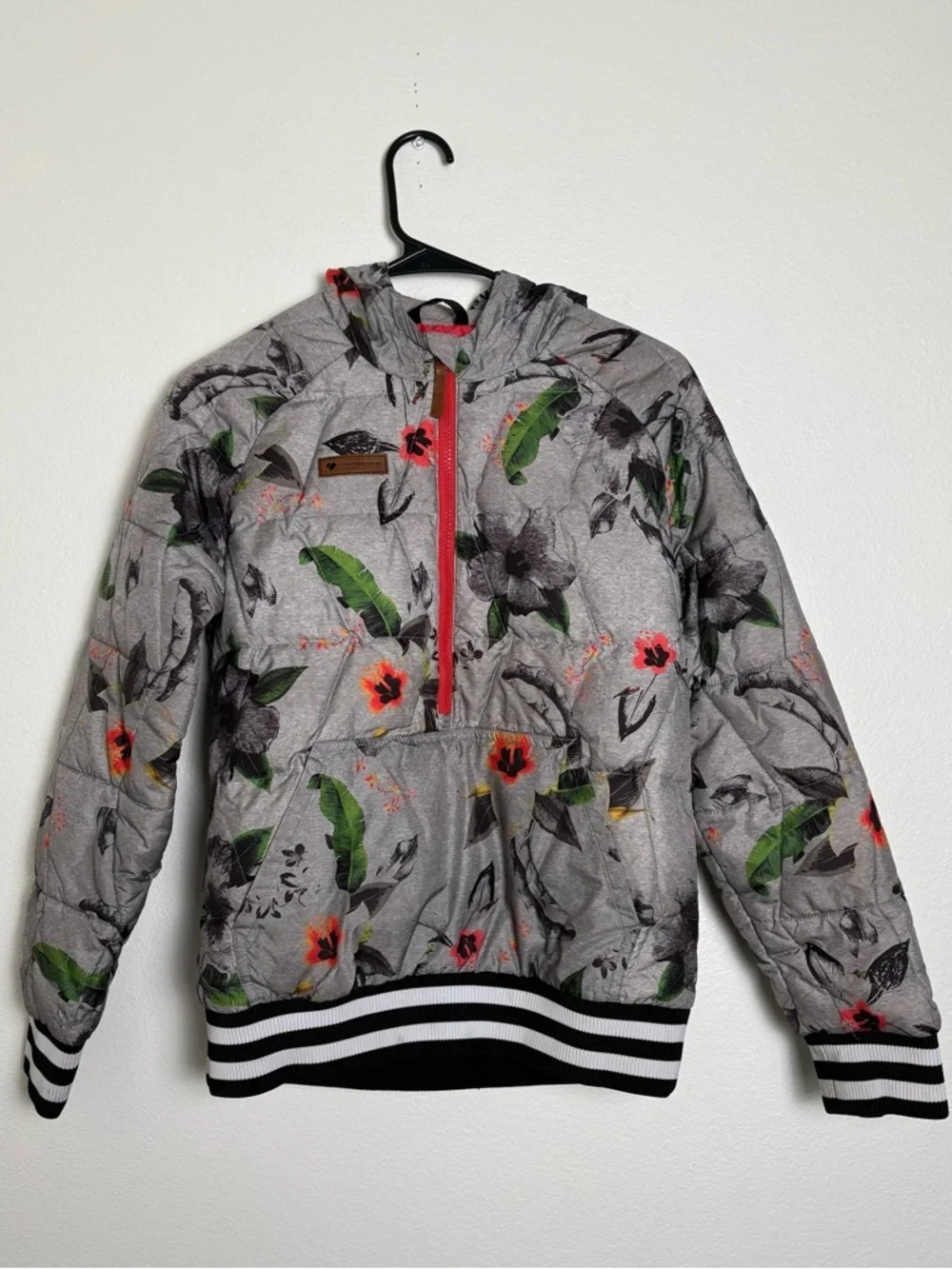 Obermeyer Kids Vintage 01 Gray Floral Quilted Pullover Puffer Jacket Size Large